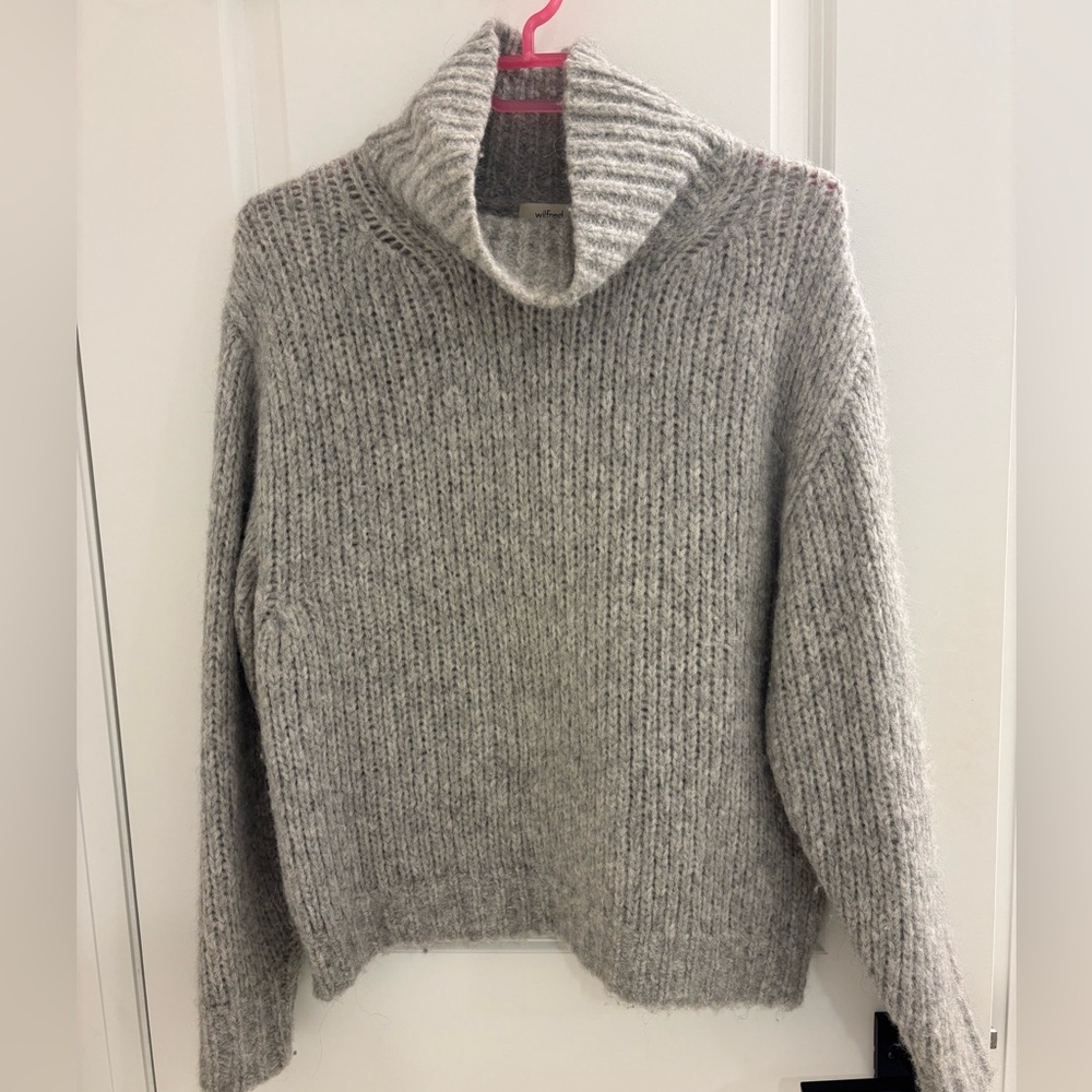 Wilfred Knit Turtleneck